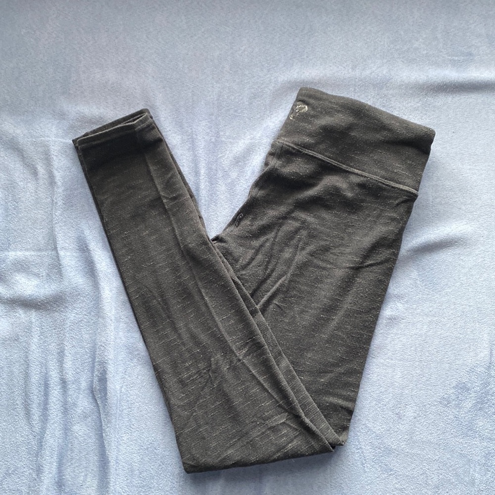 TNA leggings